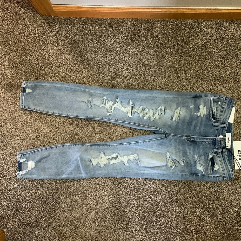 NWT Mica Mid-Rise skinny crop distressed jeans